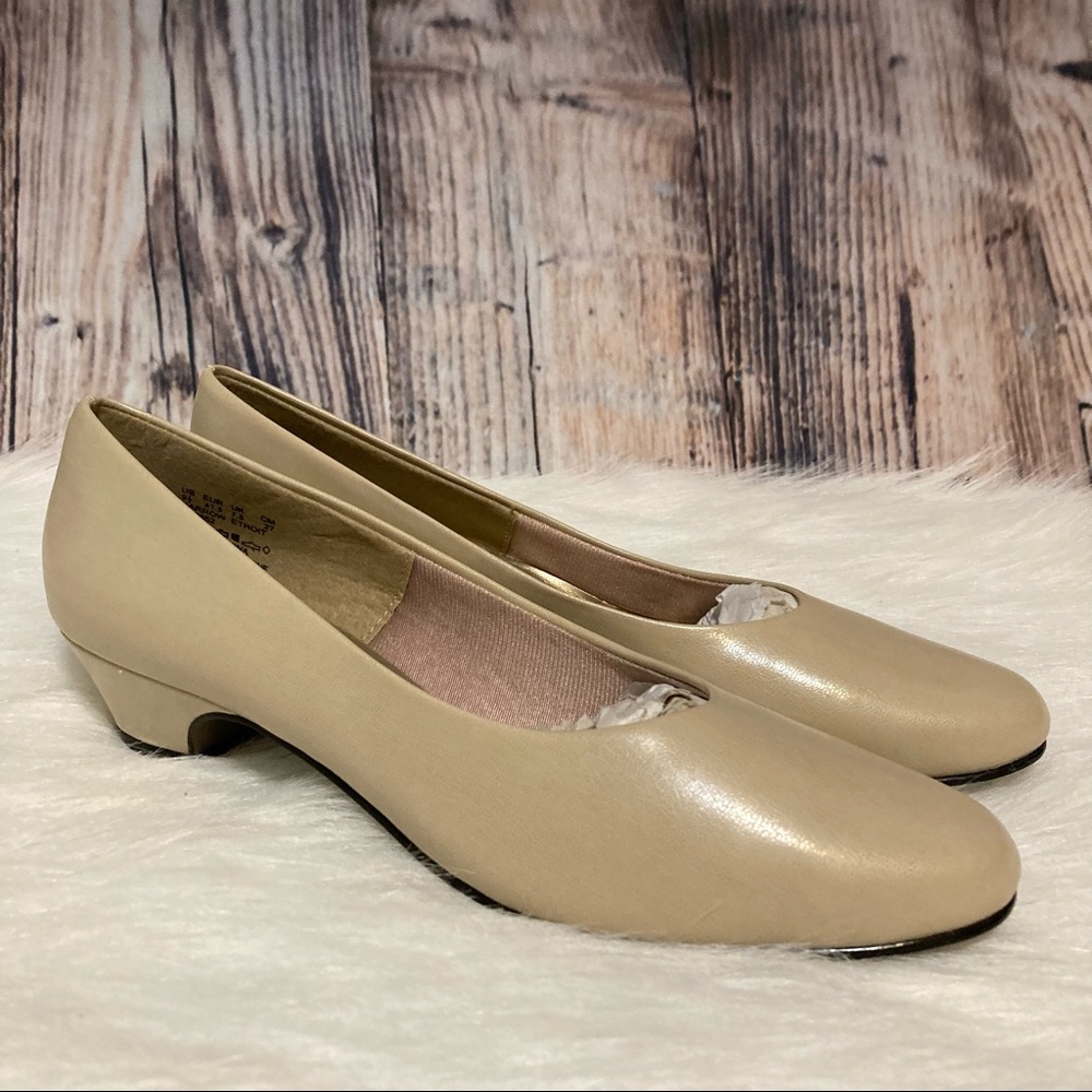Soft Style Pumps